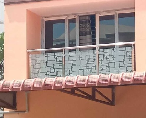 Glass Balcony (1)