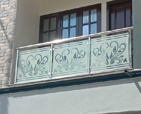 Glass Balcony (2)